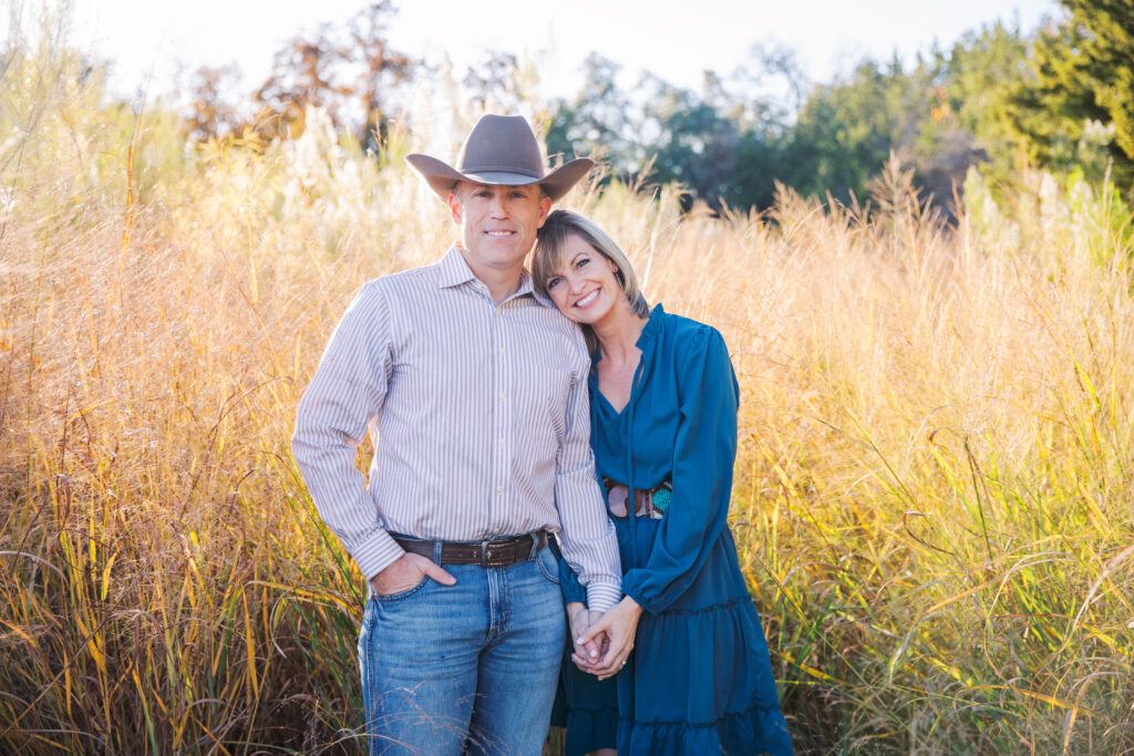 Jason and Lindsey Natho are custom home builders in the Austin area, based in Leander, Texas. Five Oaks Custom Builders specializes in custom new builds and renovations for luxury homes that work for your life and family.